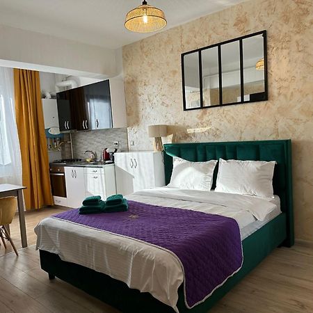 Studios & Apartments Palas By Glam Apartments Iasi Eksteriør billede