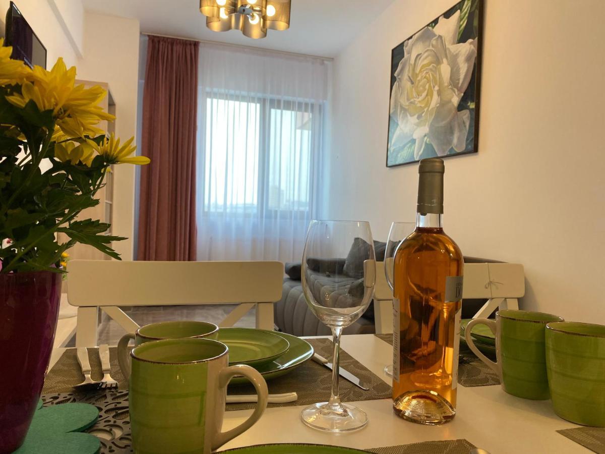 Studios & Apartments Palas By Glam Apartments Iasi Eksteriør billede
