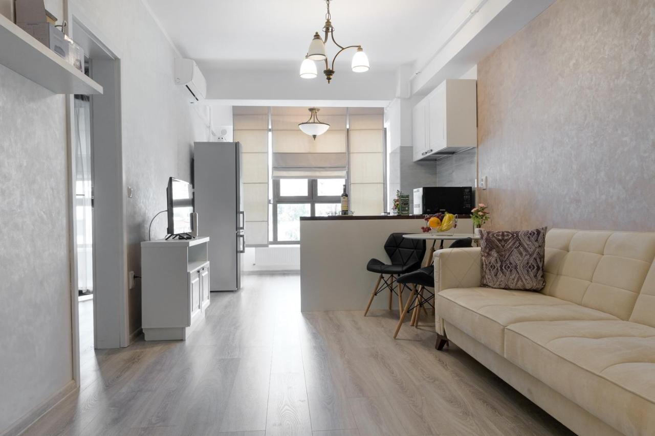 Studios & Apartments Palas By Glam Apartments Iasi Eksteriør billede