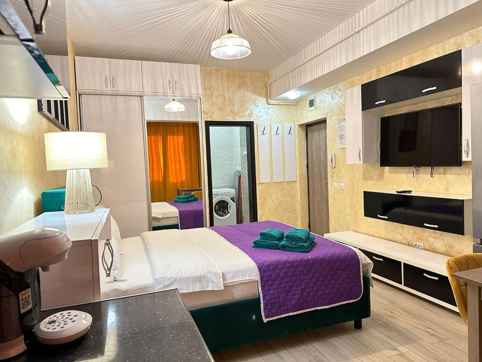 Studios & Apartments Palas By Glam Apartments Iasi Eksteriør billede